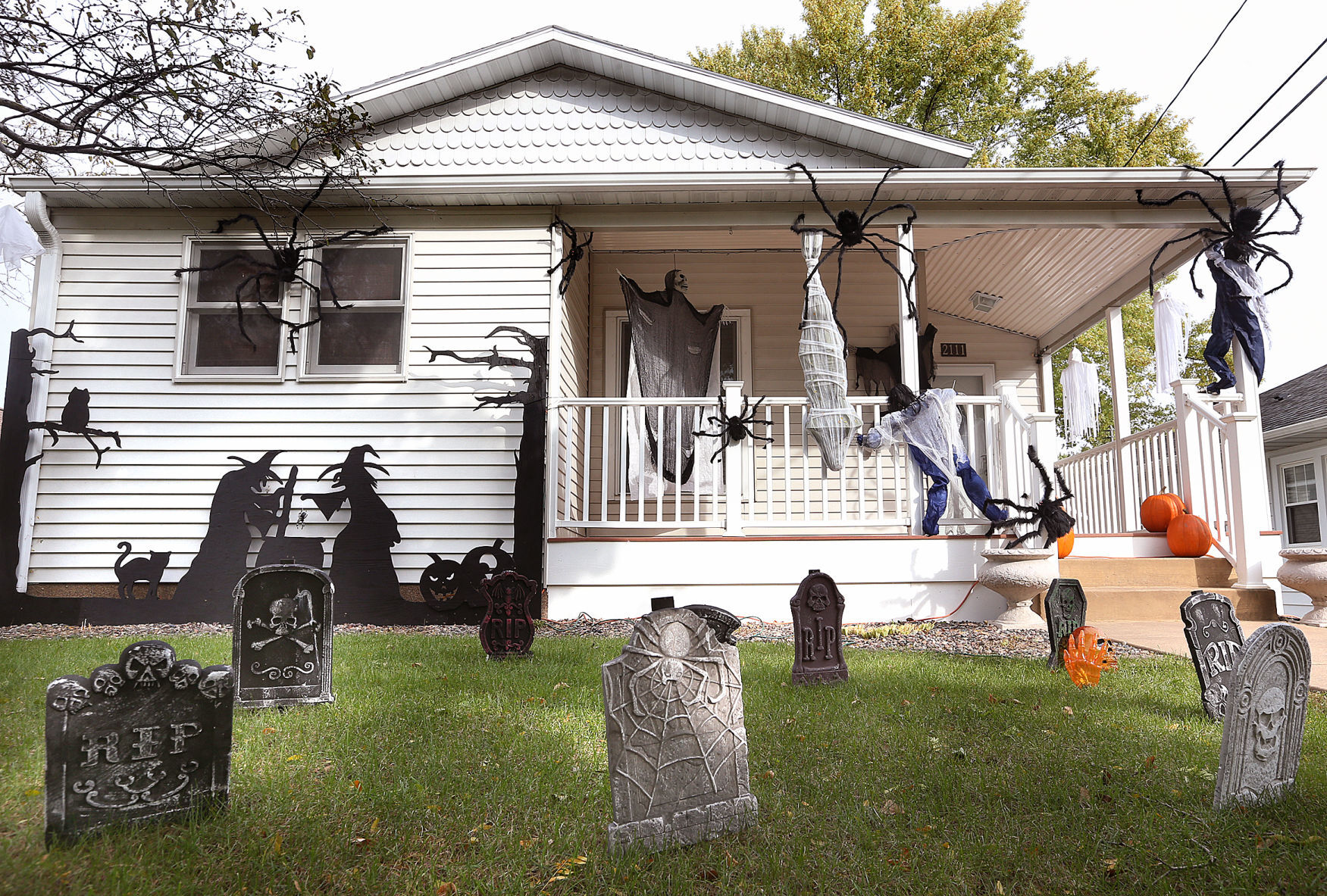 Halloween Houses